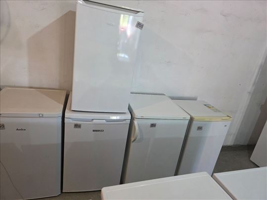Frizideri 85cm visine