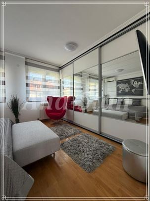 Hram Svetog Save, dvosoban LUX 60m2