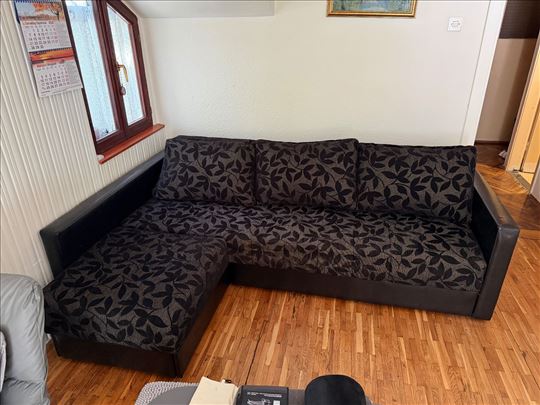 Sofa na razvlacenje 
