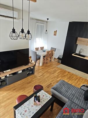 Stan,Novi Sad,Petrovaradin,kv: 64.00, ID: 1014016