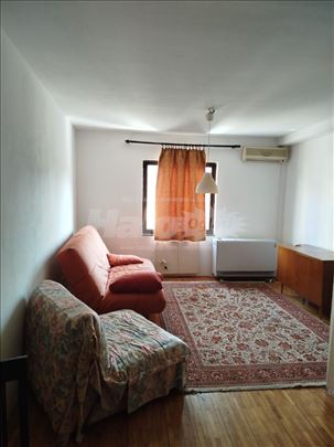 Vračar, Crveni krst, dvosoban stan