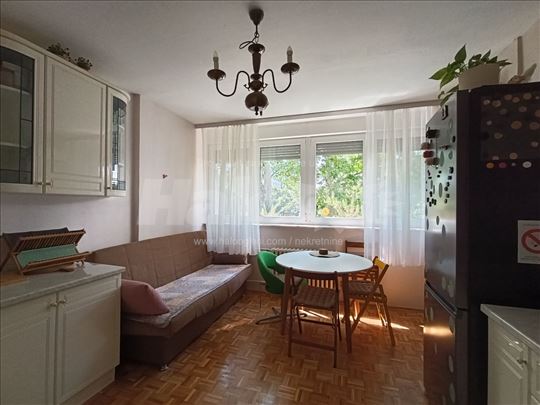 Blok 70 - prodaja - četvorospratnice na Savi