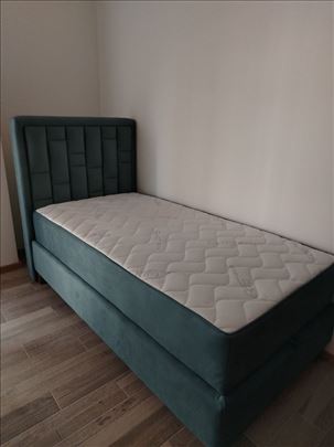 KREVET SAMAC SA DUŠEKOM