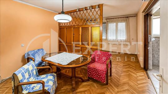 Komforan trosoban stan u samom centru Niša, 69m2