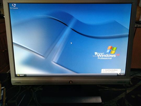 wide monitor benq g 900 wad 19 inča