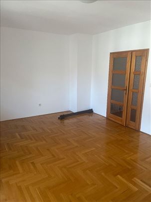 Banovo brdo 103m2