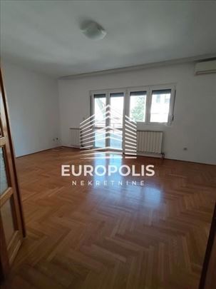 Funkcionalan i svetao poslovni prostor-Banovom brd