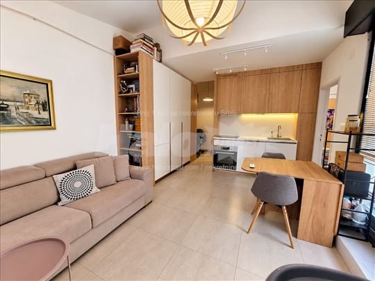 Kompletno renoviran stan 45m² Medaković 2