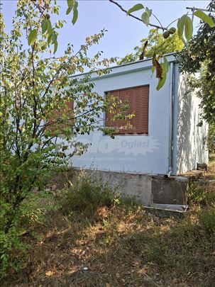 Kuća 60 m2 + plac 10,50 a Mali Požarevac