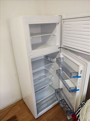 Prodajem frižider 