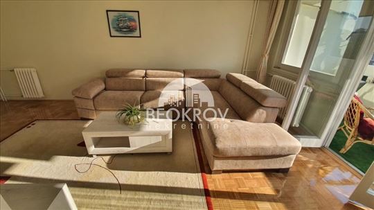 Stan Beograd Đeram prodaja ID#1277