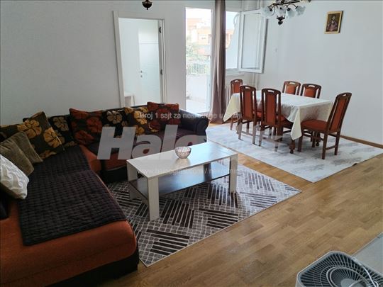 Voždovac, Vojvode Stepe 249 – Trosoban stan 72m², 