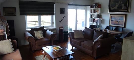 Duplex, opremljen, parking, useljiv