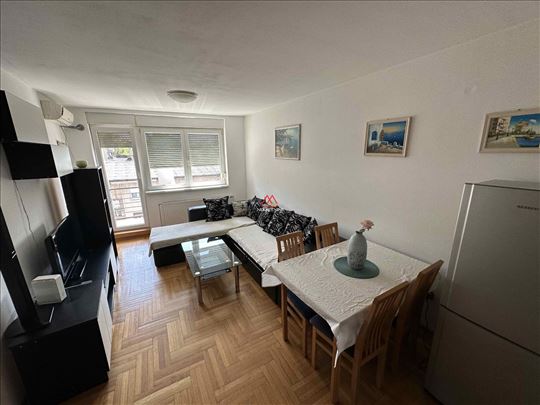 Dvoiposoban stan - 60m2 - Grbavica
