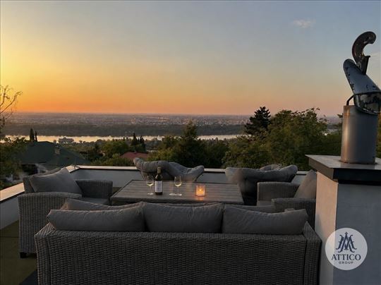 Luksuzna kuća na Ledincima sa nestvarnim pogledom