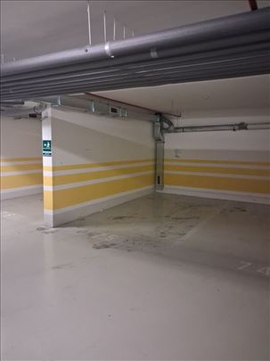 Vračar- garažno mesto P 12m2