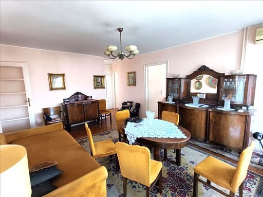 Vračar, Južni Bulevar, 3.0., 76m2,CG, 2 lođe