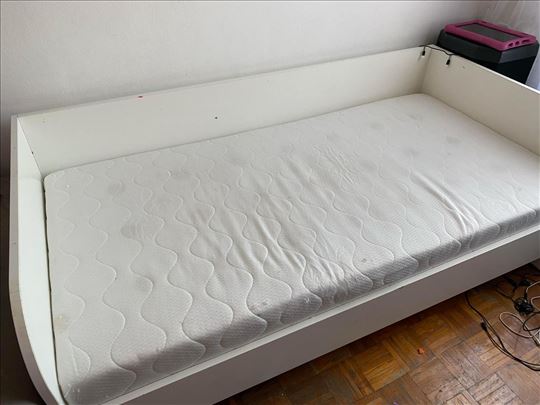 Deciji krevet Bonelli 164cm X 84cm ima i granicnik