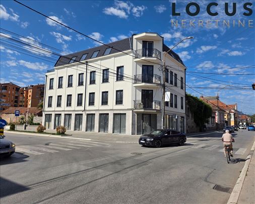 Čačak, Stambeno-poslovni objekat, 900M2