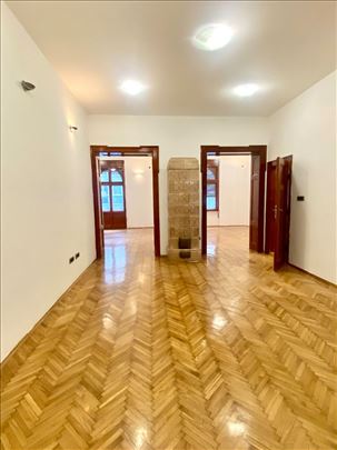 Centar Skupstina 125m2 4 kancelarije 1200