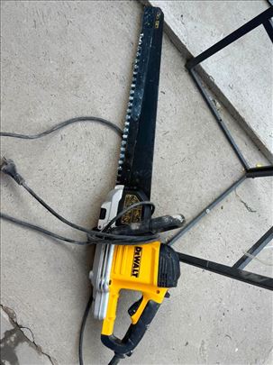 DEWALT aligator