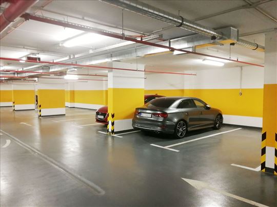 Garažno mesto u novom kompleksu