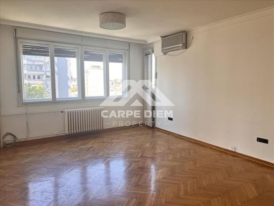 Idealan porodični stan, 4.0, 81m2, Južni bulevar