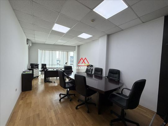 Kancelarijski prostor - 33m2 - Centar