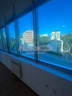 Poslovni prostor za izdavanje, Centar, 102m²