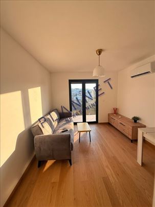 Moderan opremljen stan 38 m2