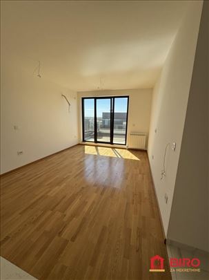 Nov trosoban stan u Zemunu 66 m2