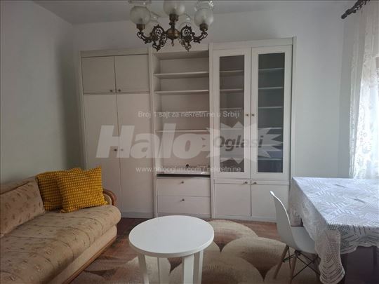 Савски венац ,50 м2