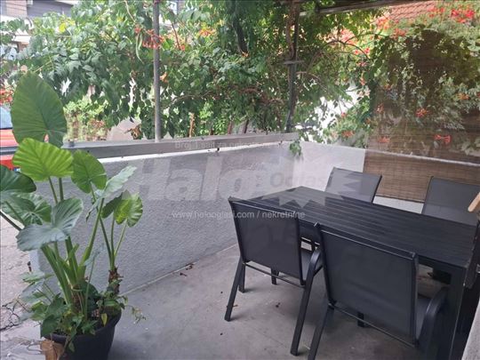 Савски венац ,50 м2, 500 е