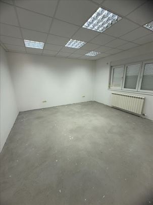 Veliki logistički kompleks sa pratećim servisom 