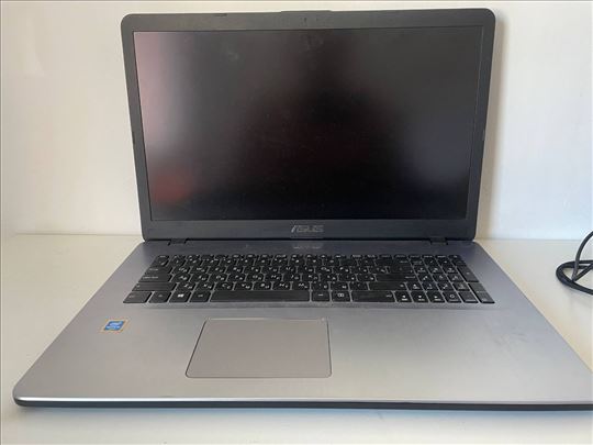 ASUS VivoBook 17