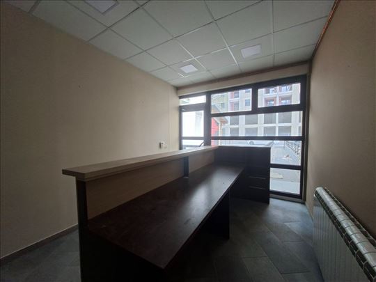 Izdavanje lokala – centar Zlatibora, 60m² (2*30m2)