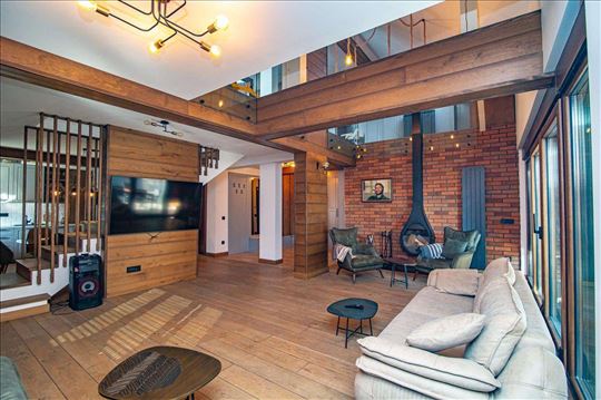 Luksuzan duplex penthous 205 m² – Kapije Zlatibora