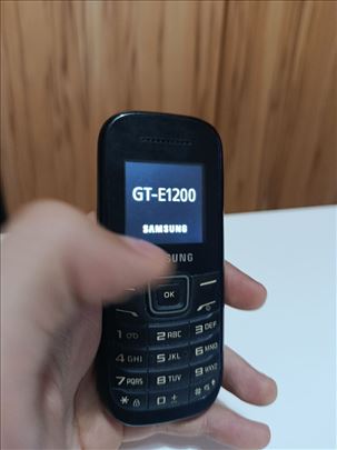 Samsung GT-E1200 - Yettel