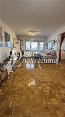 Atraktivna investicija ili porodični dom - stan u