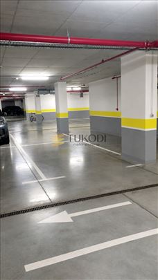 Garažno mesto 13,7m2 na -2