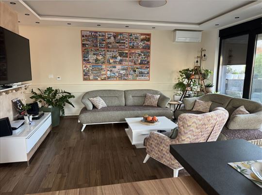 K3 Blok, PanČevo – PorodiČni Stan 110 m² - Trostra