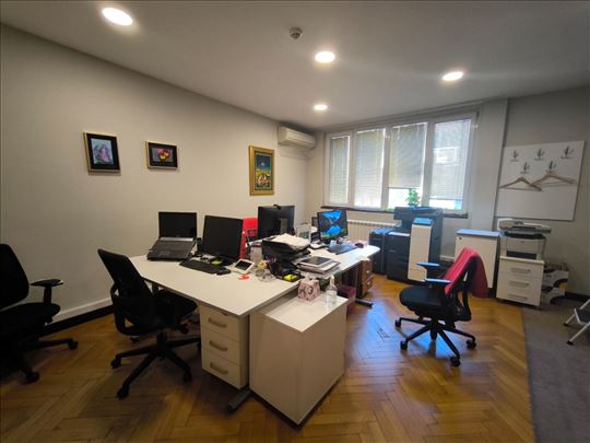 Odličan poslovni prostor 300m2