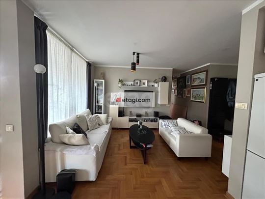 Odličan uknjižen 4.0 stan na Vračaru