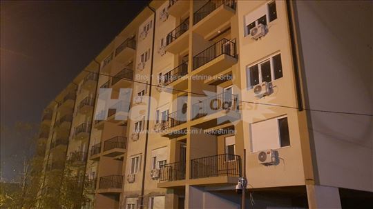 Stan 78m2 i parking mesto od 20m2