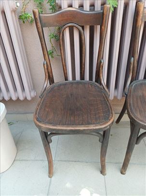 Stara Thonet stolica – originalna etiketa
