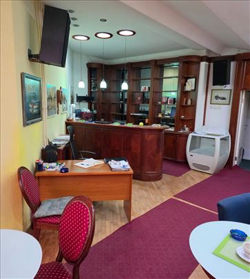 Lokal ukupne površine 77m2 / YUBC /Novi Beograd