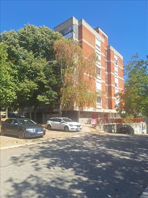 Mali stan sa dve spavaće sobe