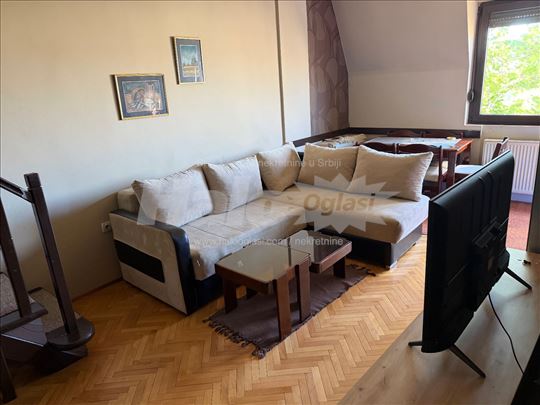 Namešten stan kod Medicinskog fakulteta