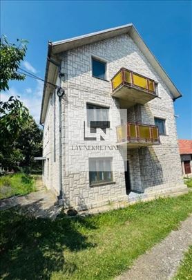 Prodaja KuĆe U MoŠtanici 380m2 + 22 ari placa