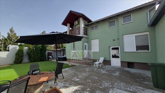 Sombor – Josićko naselje, kuća 189 m² sa dve stamb